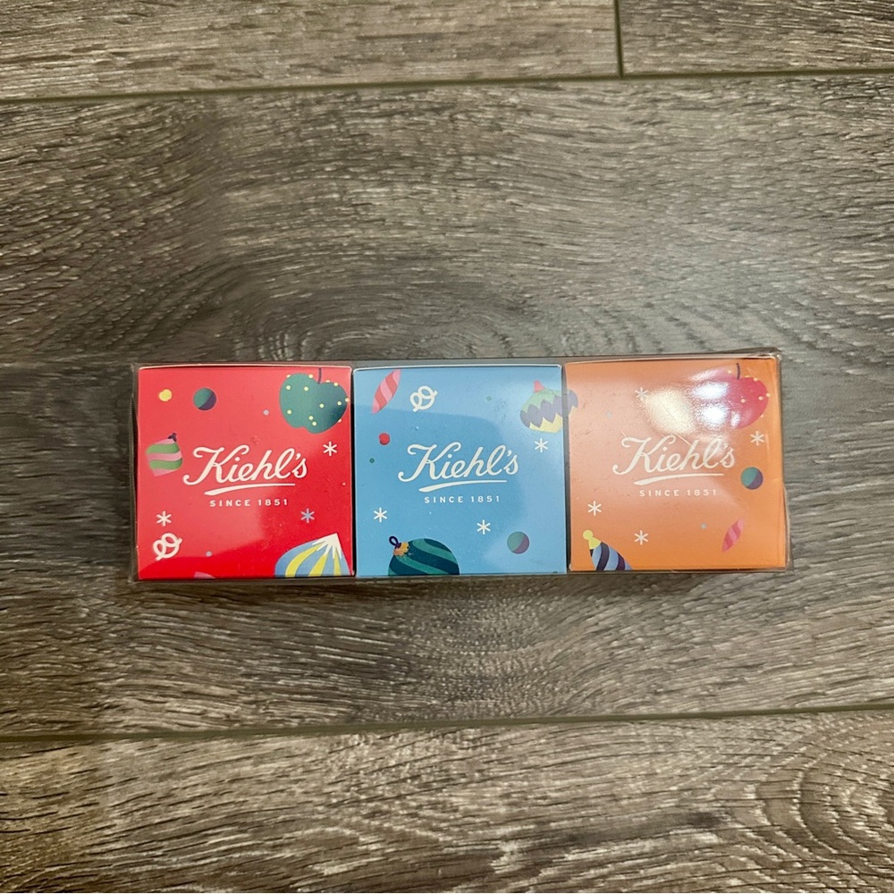 Kiehl’s set of 3 face masks - Avocado Nourishing Rare Earth Deep Pore Cleansing